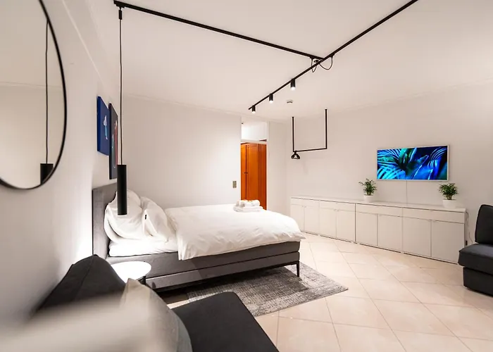 Lejlighed In Der 30. Etage, Tolle Aussicht, Zentral